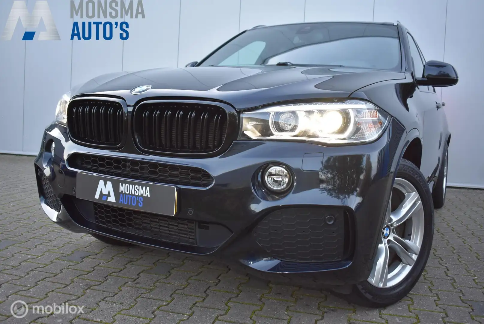 BMW X5 xDrive30d M-Sport Carbonschwarz Pano HUD Camera Hi Zwart - 2