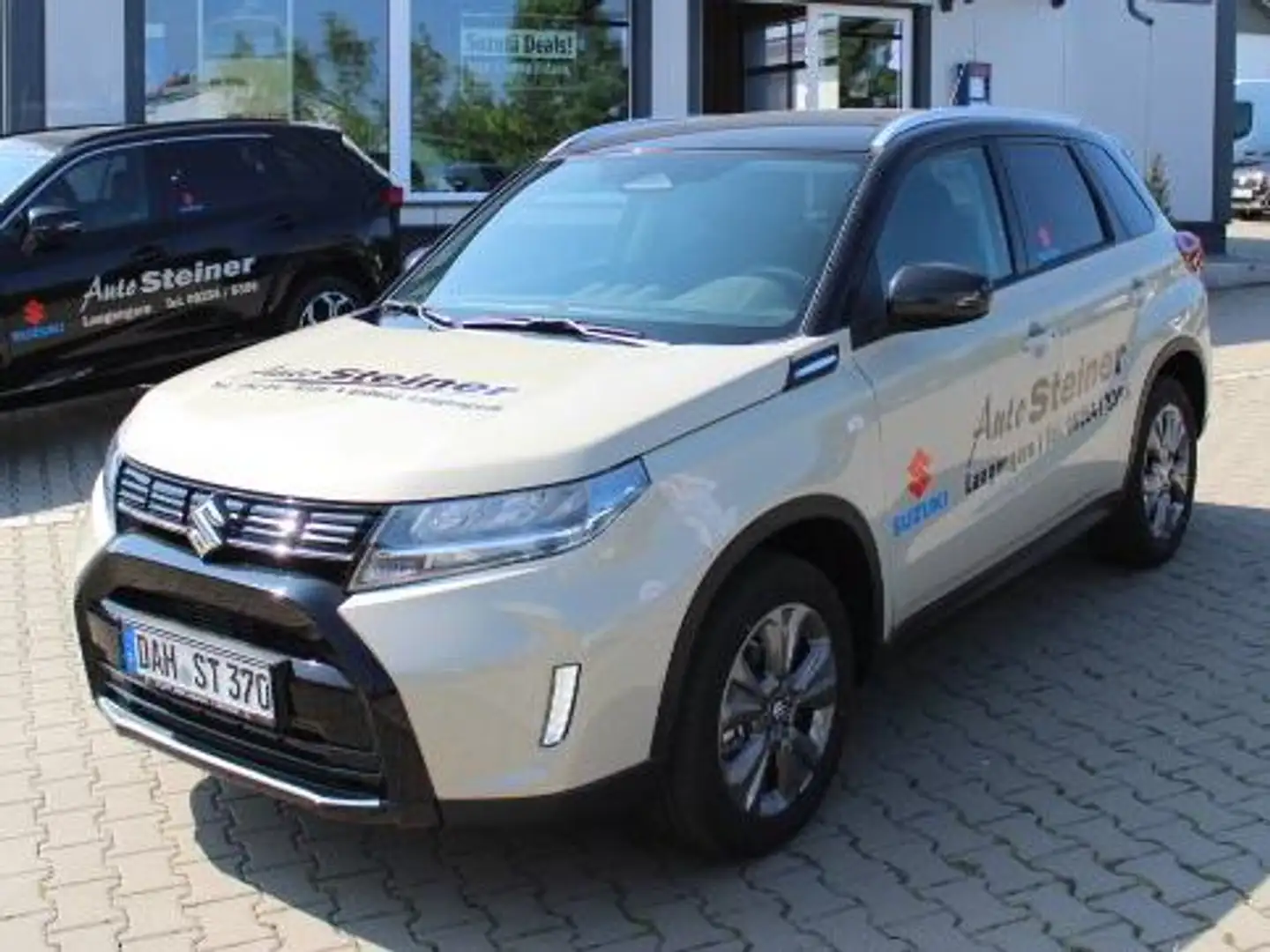 Suzuki Vitara 1.4 Boosterjet Hybrid Comfort, 5. Jahre Garantie!! Béžová - 1