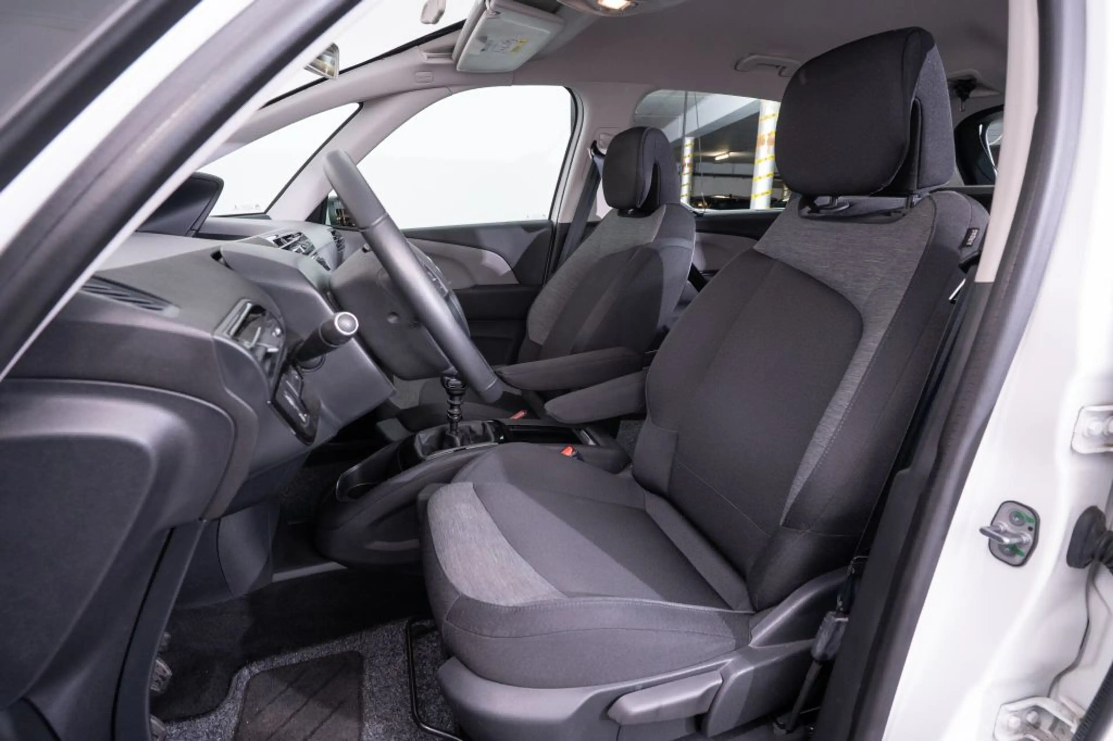 Citroen C4 SpaceTourer BlueHDi 130 Stop&Start SELECTION — photo 11