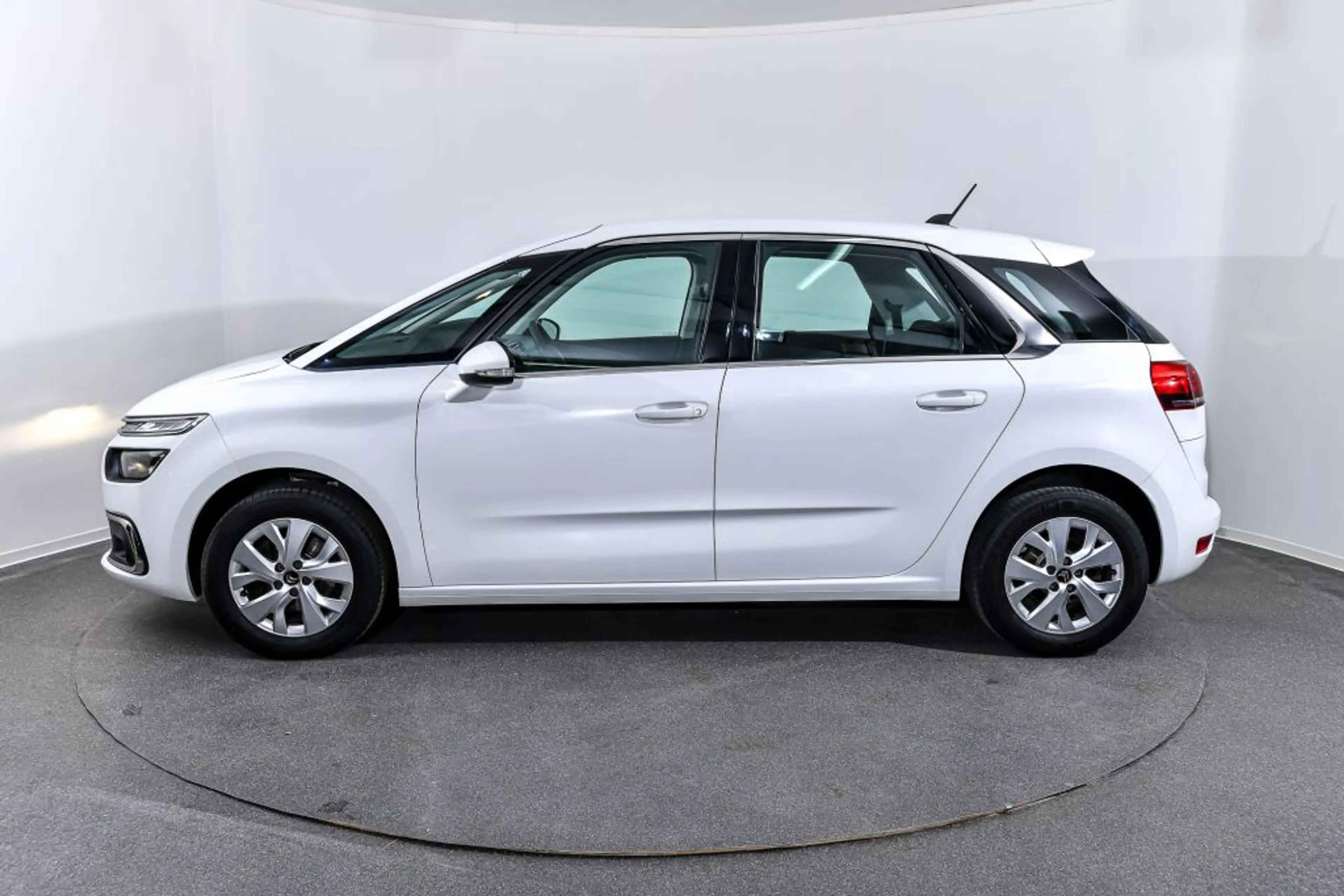 Citroen C4 SpaceTourer BlueHDi 130 Stop&Start SELECTION — photo 8