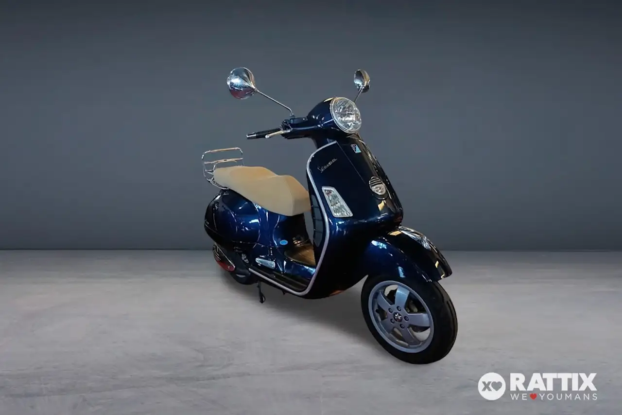 Vespa GTS 125