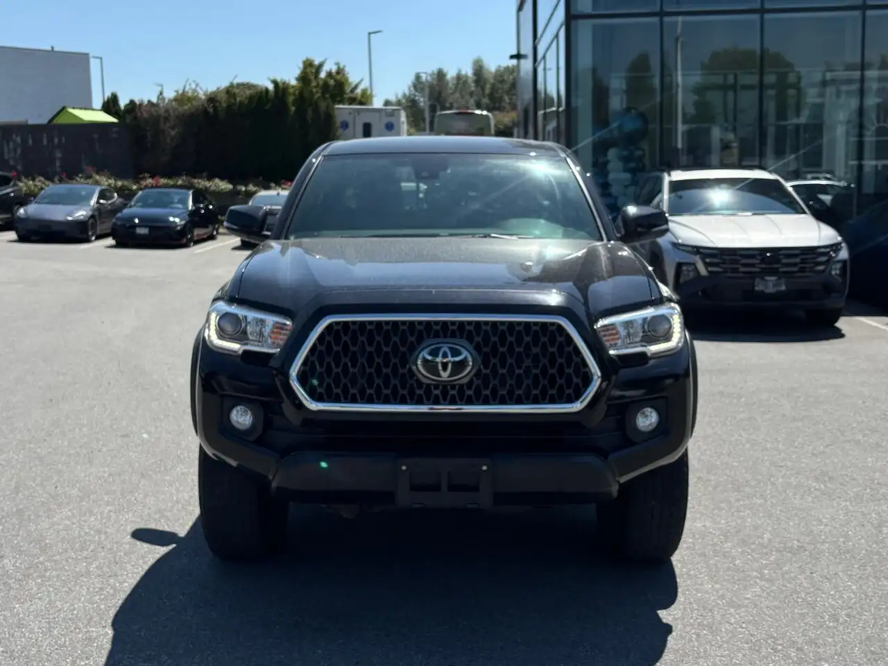 Toyota Tacoma снимка Toyota Tacoma