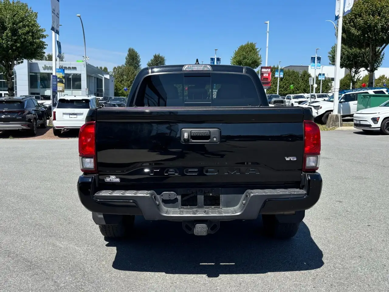 Toyota Tacoma снимка Toyota Tacoma