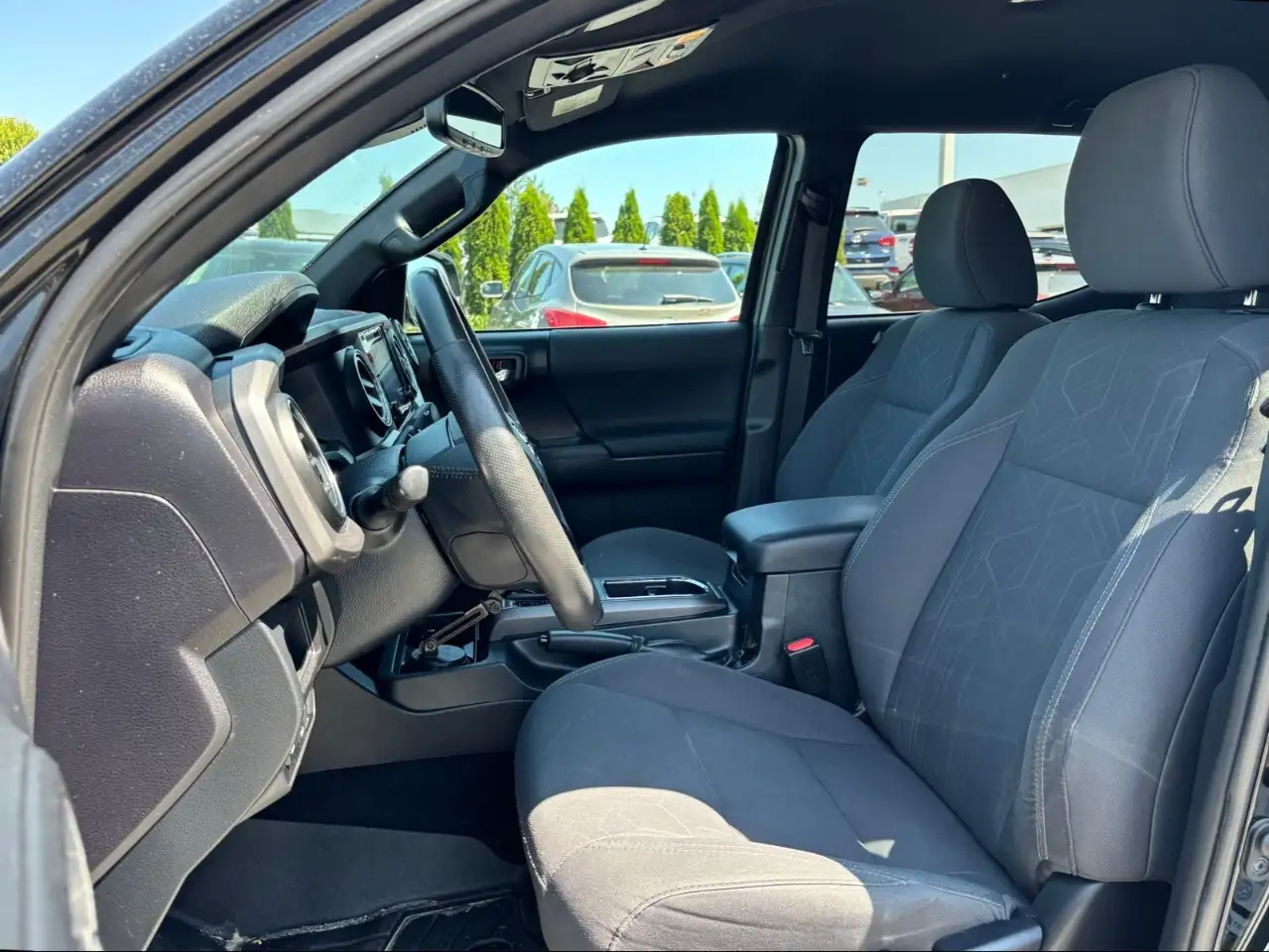 Toyota Tacoma снимка Toyota Tacoma