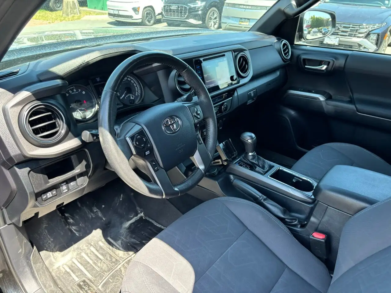 Toyota Tacoma снимка Toyota Tacoma
