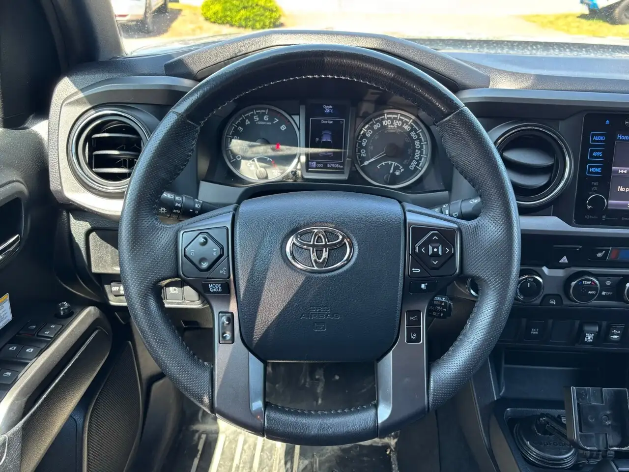Toyota Tacoma снимка Toyota Tacoma