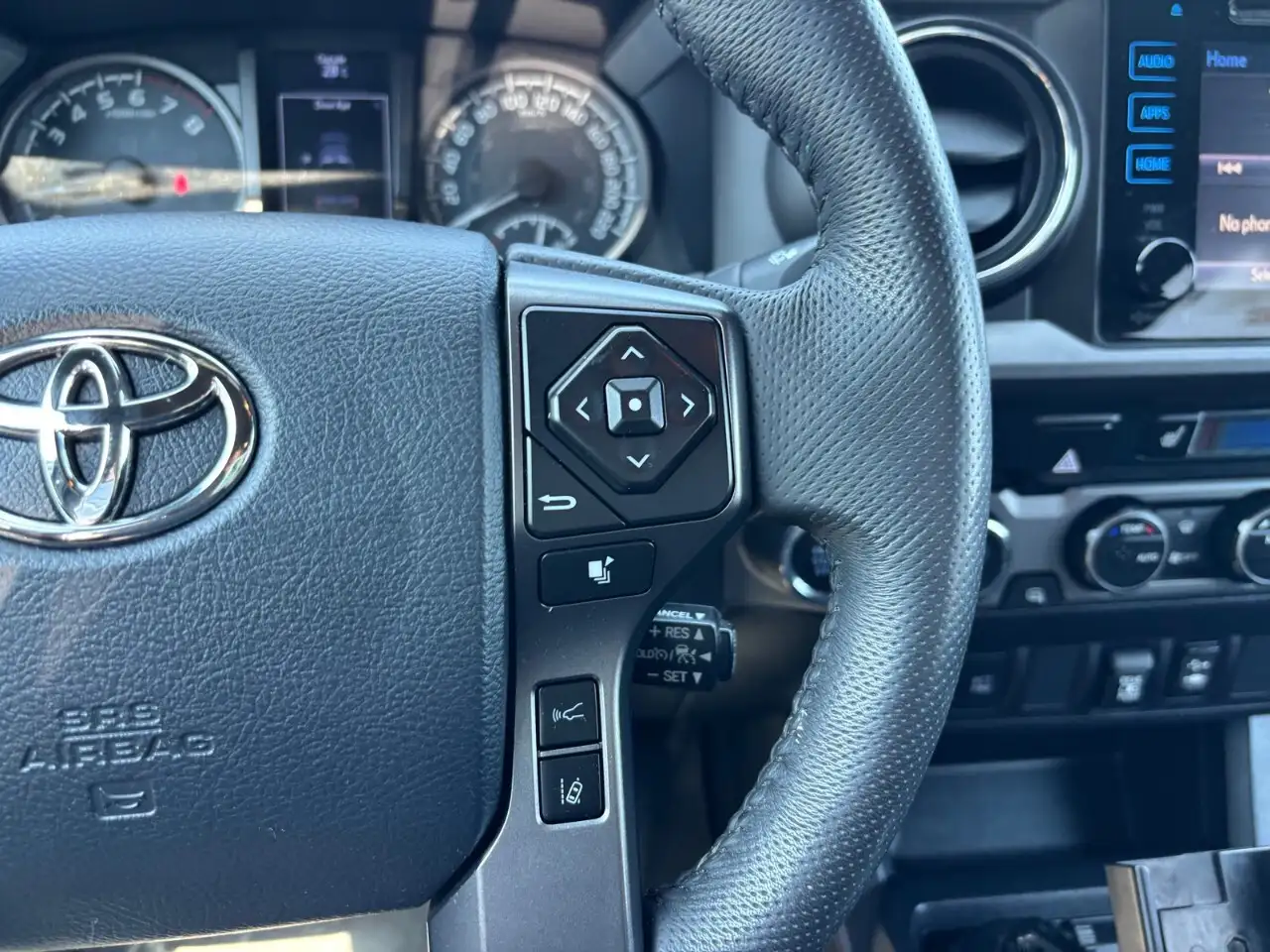 Toyota Tacoma снимка Toyota Tacoma