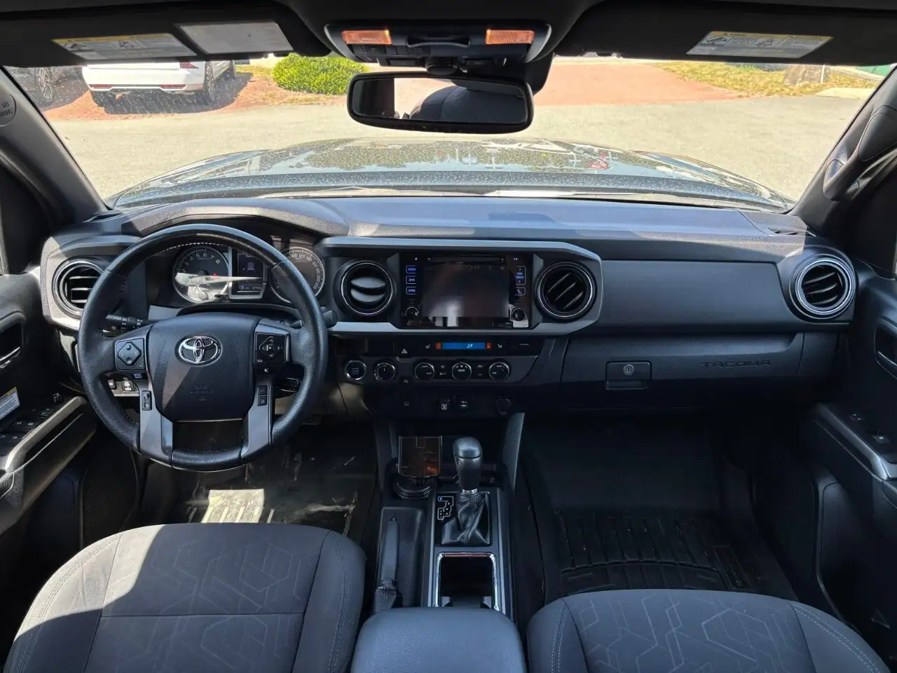 Toyota Tacoma снимка Toyota Tacoma