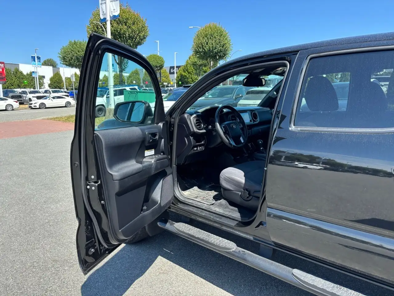 Toyota Tacoma снимка Toyota Tacoma