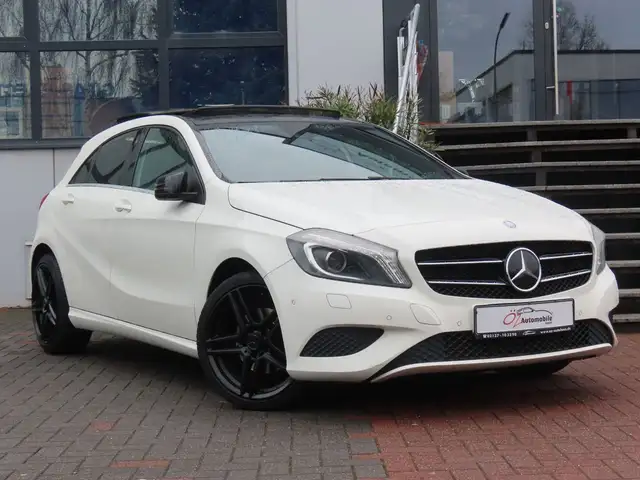 Mercedes-Benz A 200 A200 Autom. Leder Sitzheizung Klima Panorama