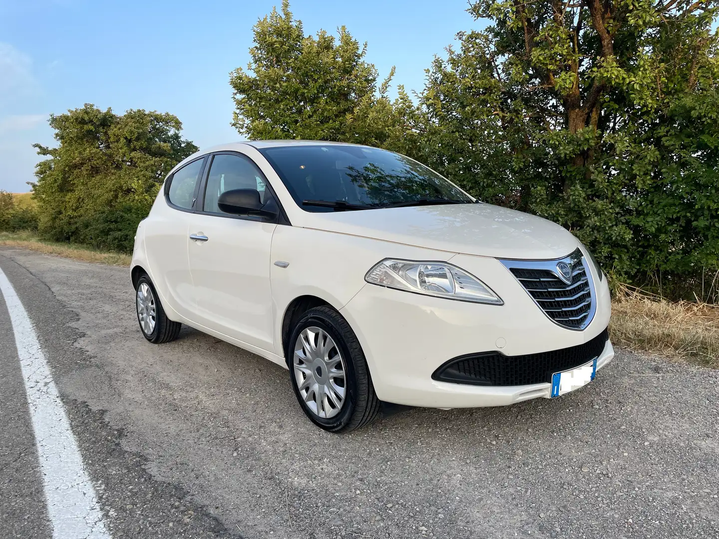 Lancia Ypsilon Ypsilon III 2011 1.3 mjt Silver s White - 1