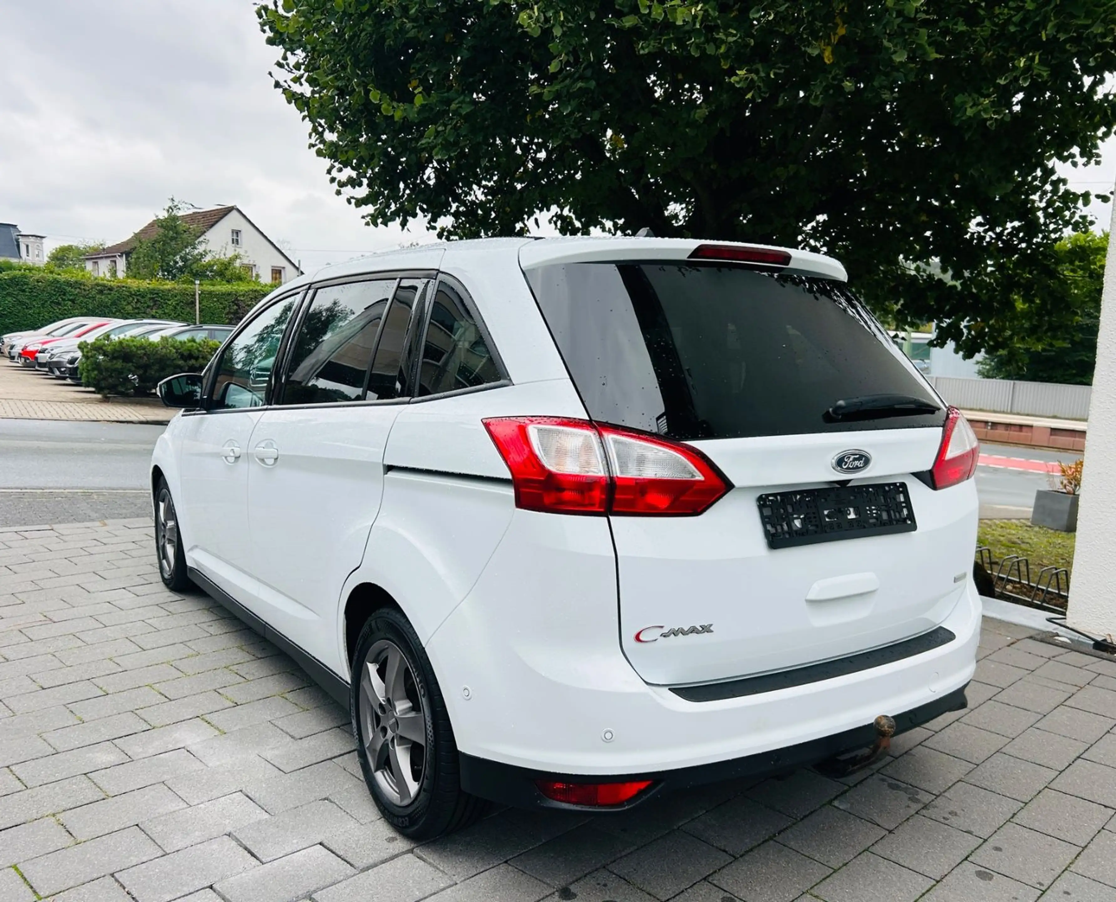 Ford Grand C-Max Cool & Connect *RFK, AHK, 1.Hand!* — photo 12
