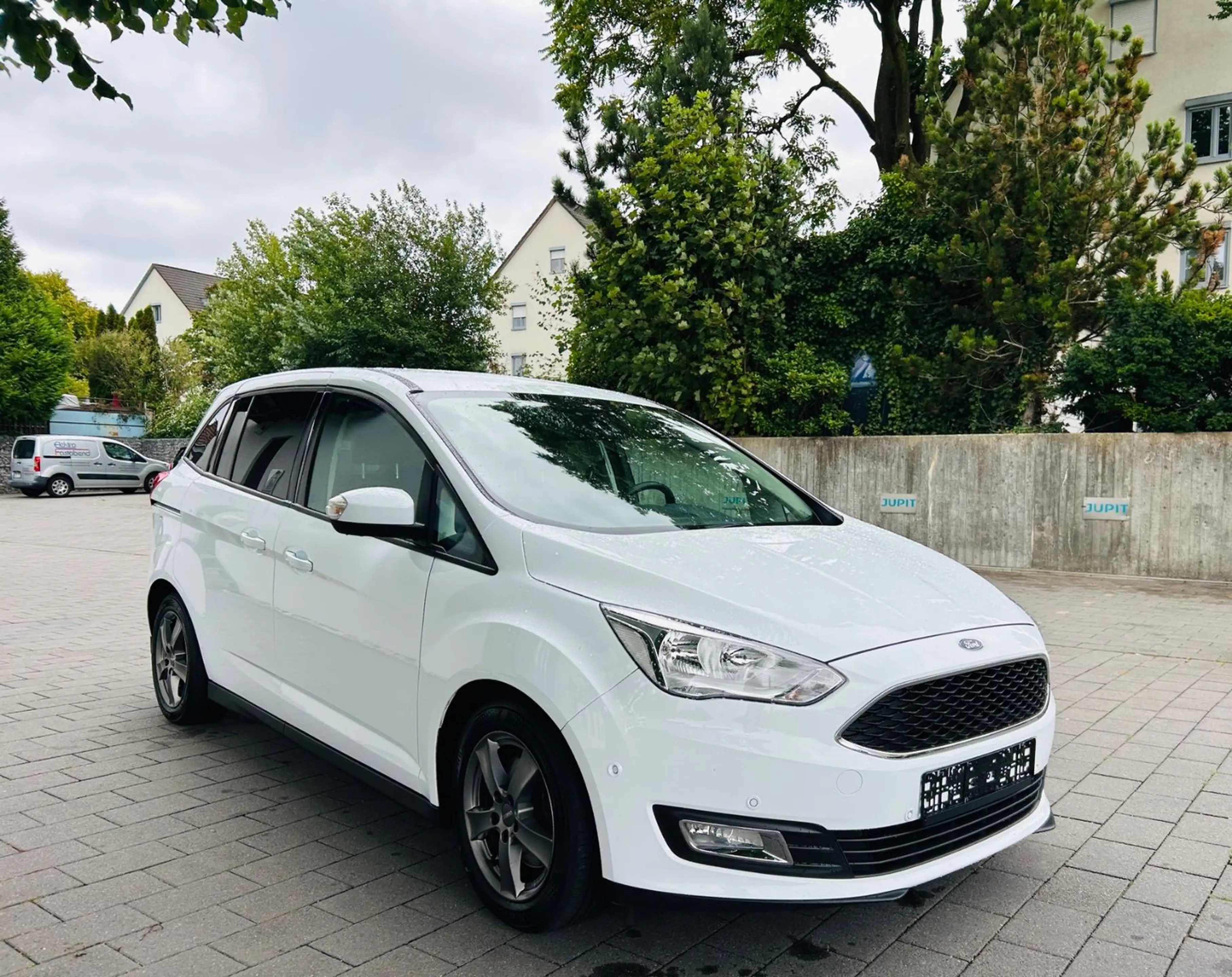 Ford Grand C-Max Cool & Connect *RFK, AHK, 1.Hand!* — photo 5