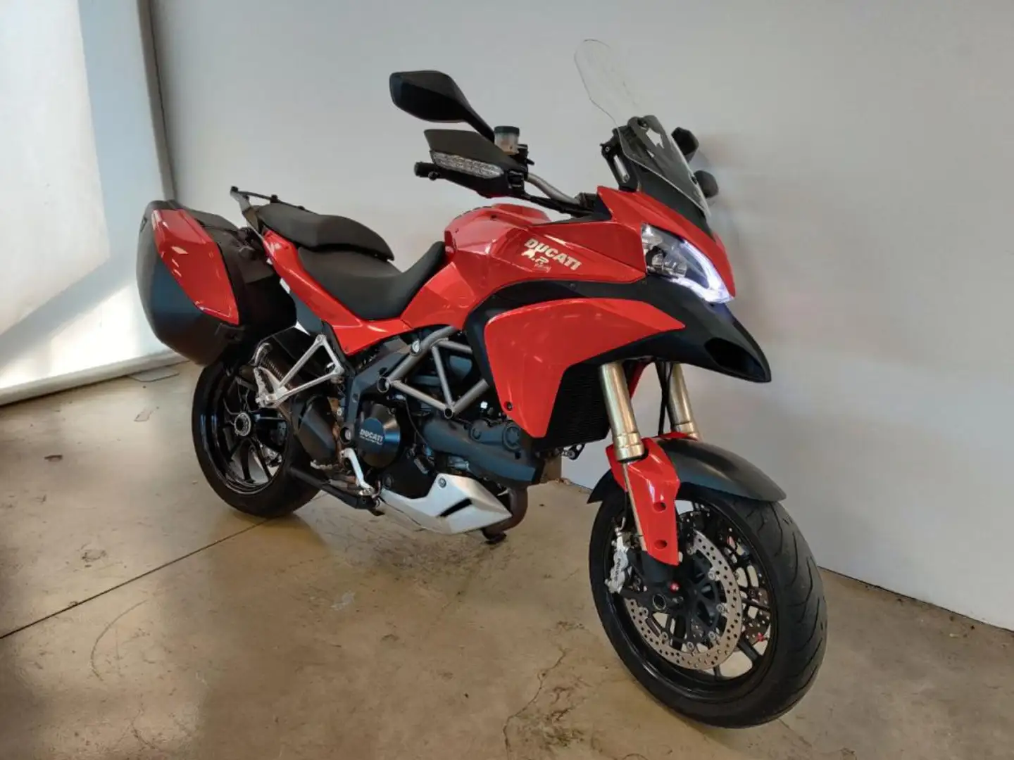 Ducati Multistrada 1200 RED Rosso - 2