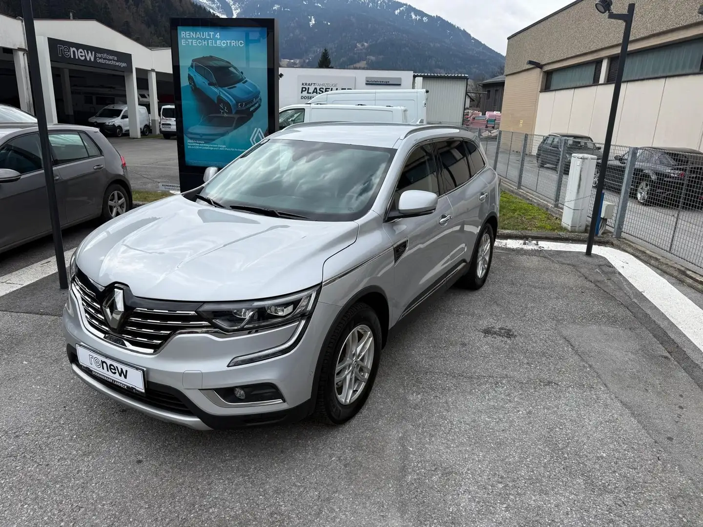 Renault Koleos KOLEOS INITIALE PARIS dCi 175PS 4WD X-Tronic WLTP Silber - 1
