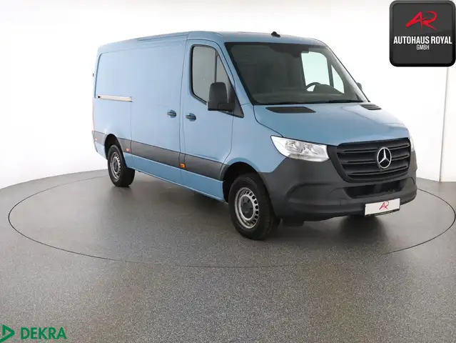 Mercedes-Benz Sprinter view 7
