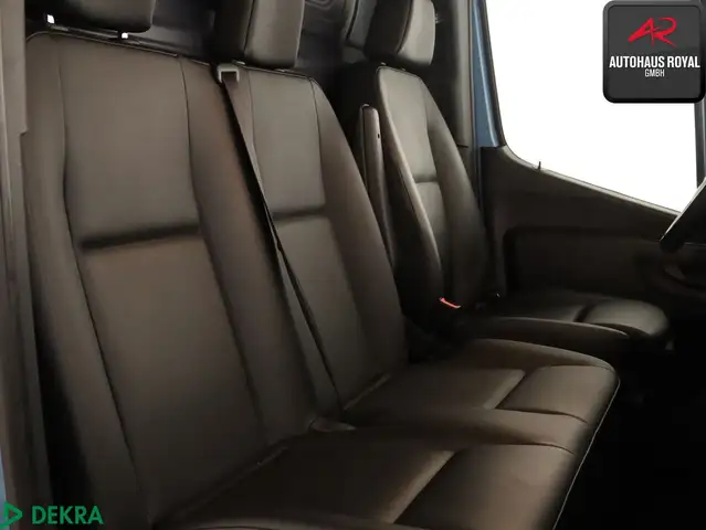 Mercedes-Benz Sprinter view 10