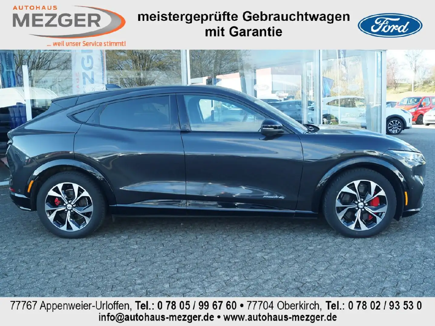 Ford Mustang Mach-E Mustang Mach-E Basis AWD Schwarz - 2