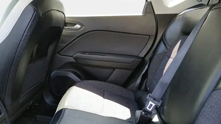 Renault Captur 2022, foto 23