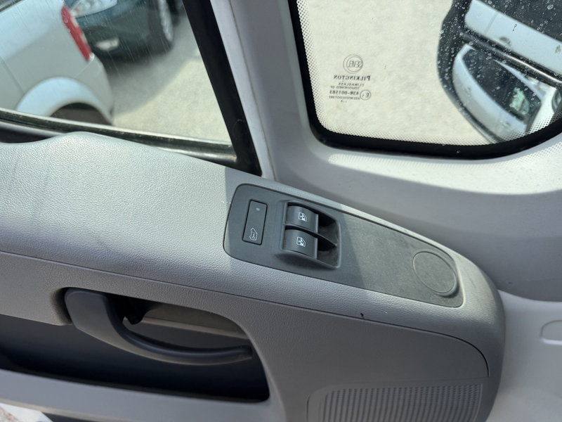 Peugeot Boxer 3000 L1H1 2,2 HDi *Pickerl NEU 05/27* — photo 7