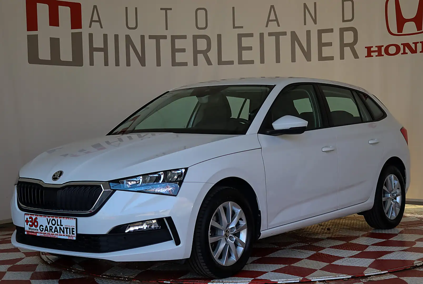 Skoda Scala TSI DSG NAVI VIRTUAL LED 3X ISOFIX Weiß - 1