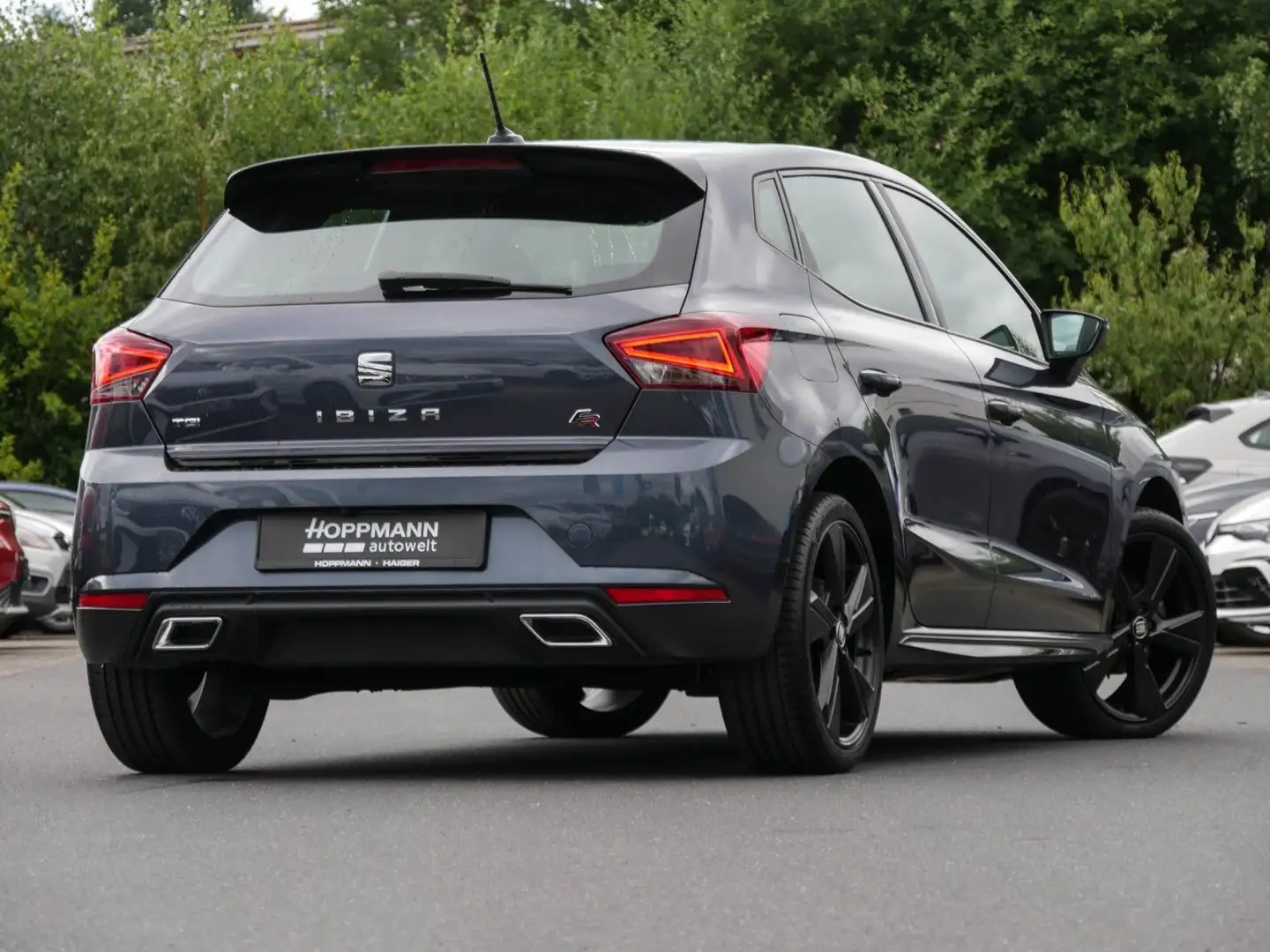 SEAT Ibiza 1.0 TGI Black Edition Kamera LED Navi CarP Gris - 2