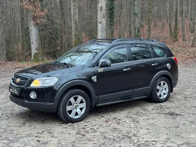 Chevrolet Captiva 2.4 LS 2WD LPG! 7 SITZE! AHK! TÜV NEU!