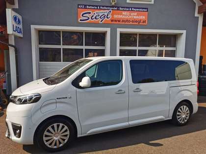 Toyota Proace Toyota Proace Verso EV75 KW Family+Medium