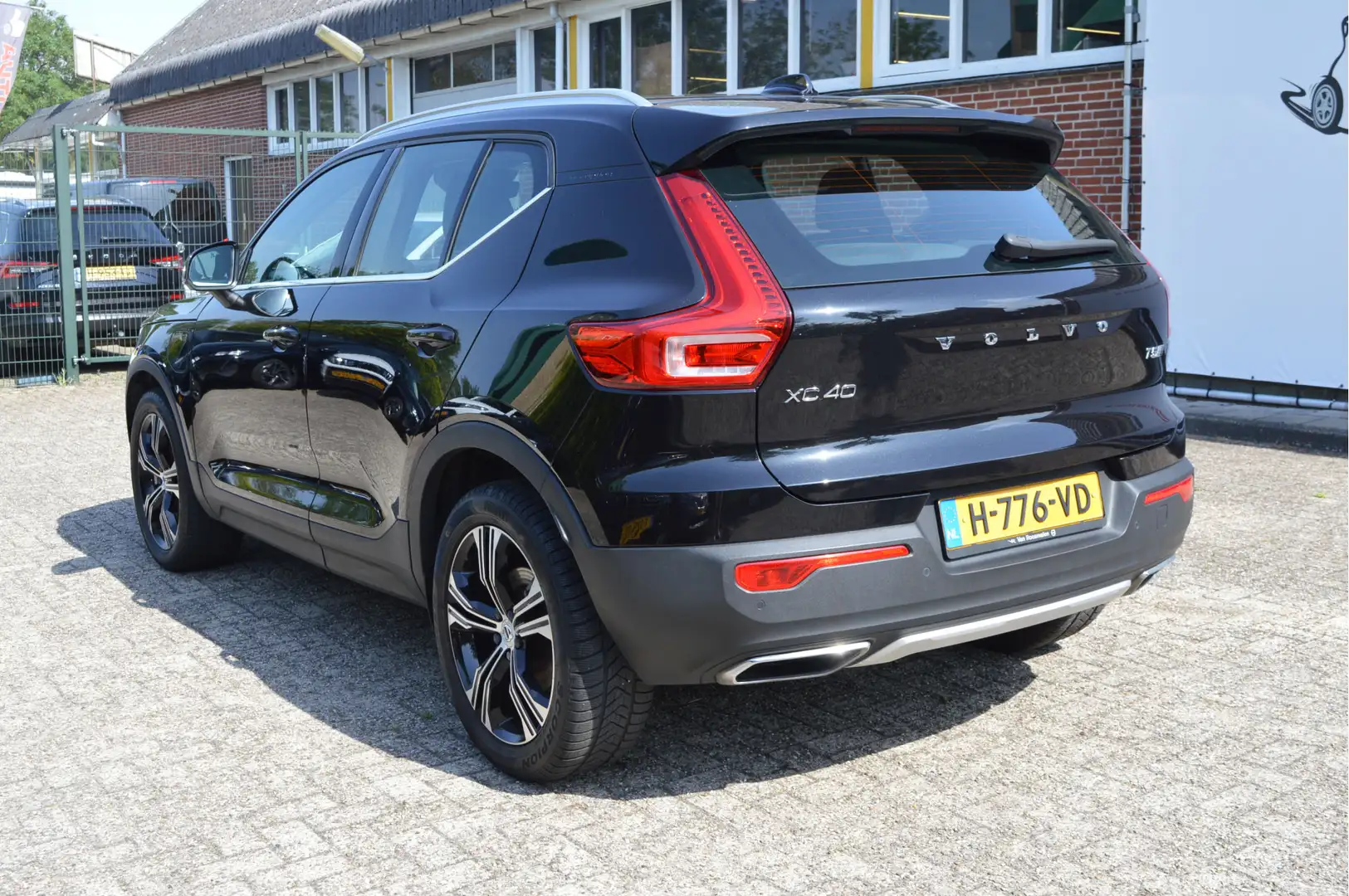 Volvo XC40 193 KW T5 PHEV Inscription Nap / Vol  leder / Led Zwart - 2