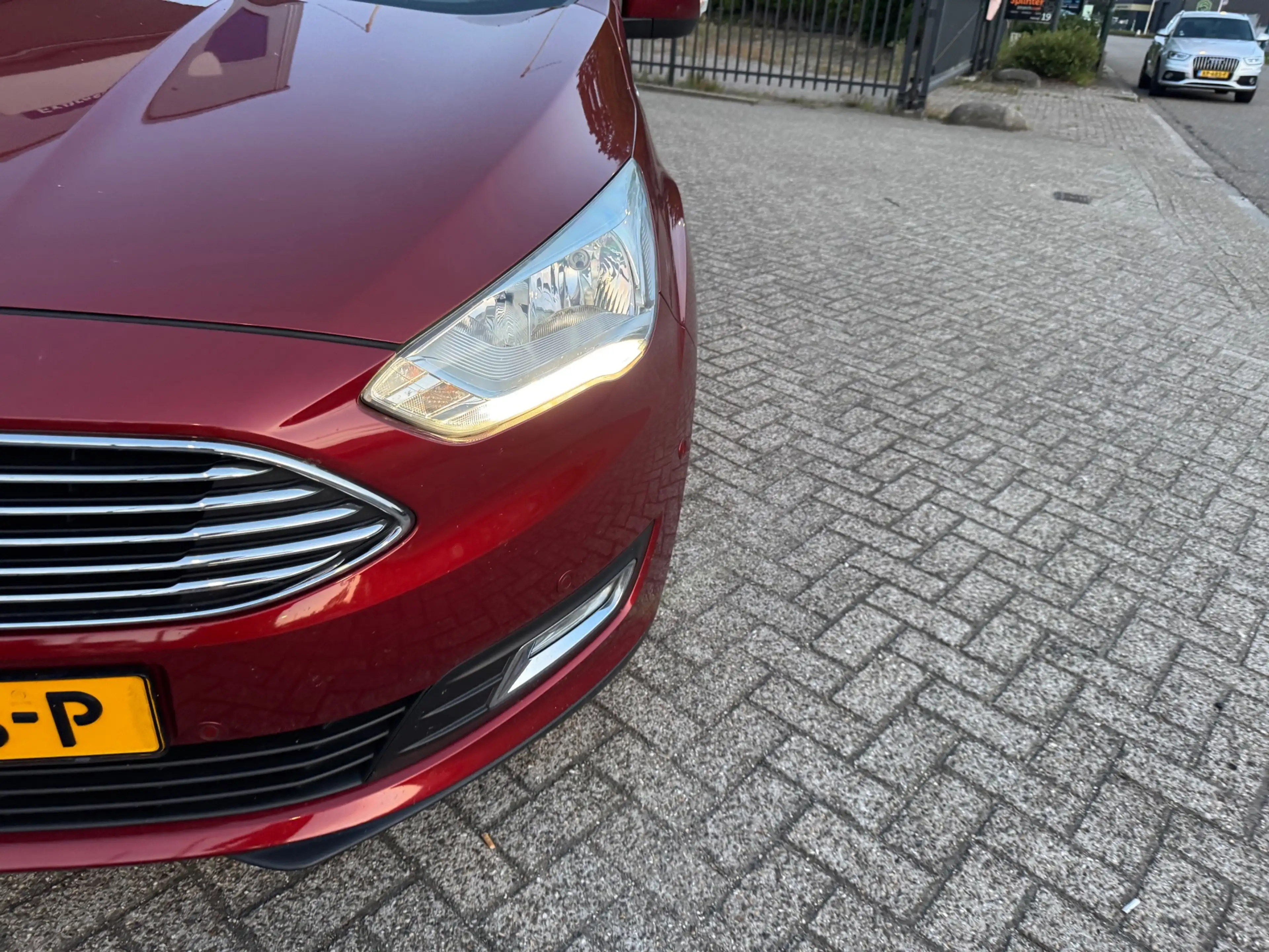 Ford C-Max 1.0 Titanium Clima,Cruise control,Pdc,Led — photo 8