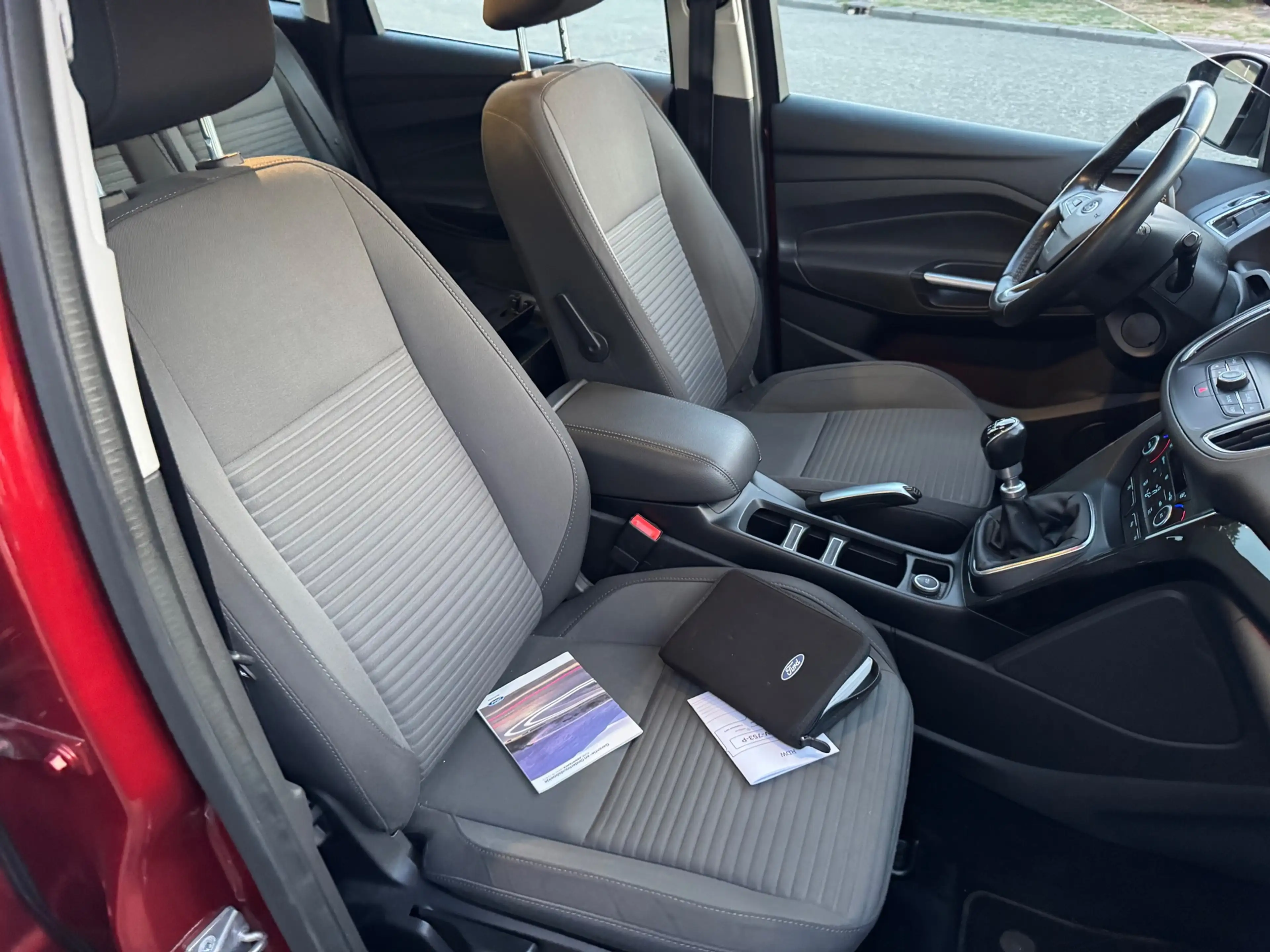Ford C-Max 1.0 Titanium Clima,Cruise control,Pdc,Led — photo 15