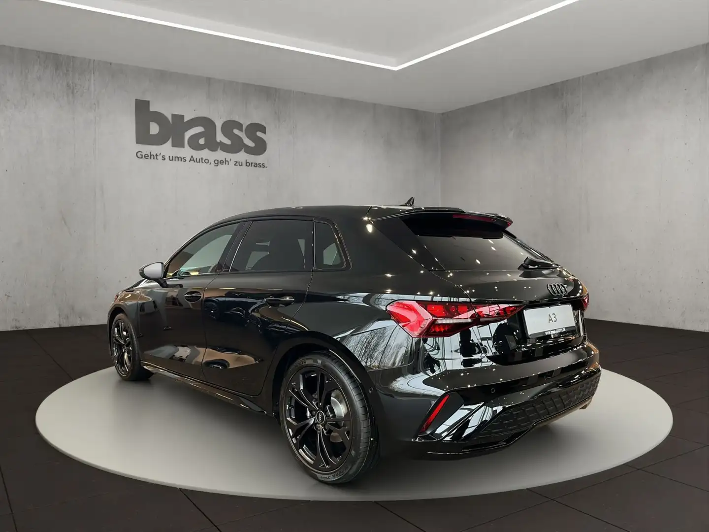 Audi A3 S line TFSI 110 kW S t ronic Noir - 2