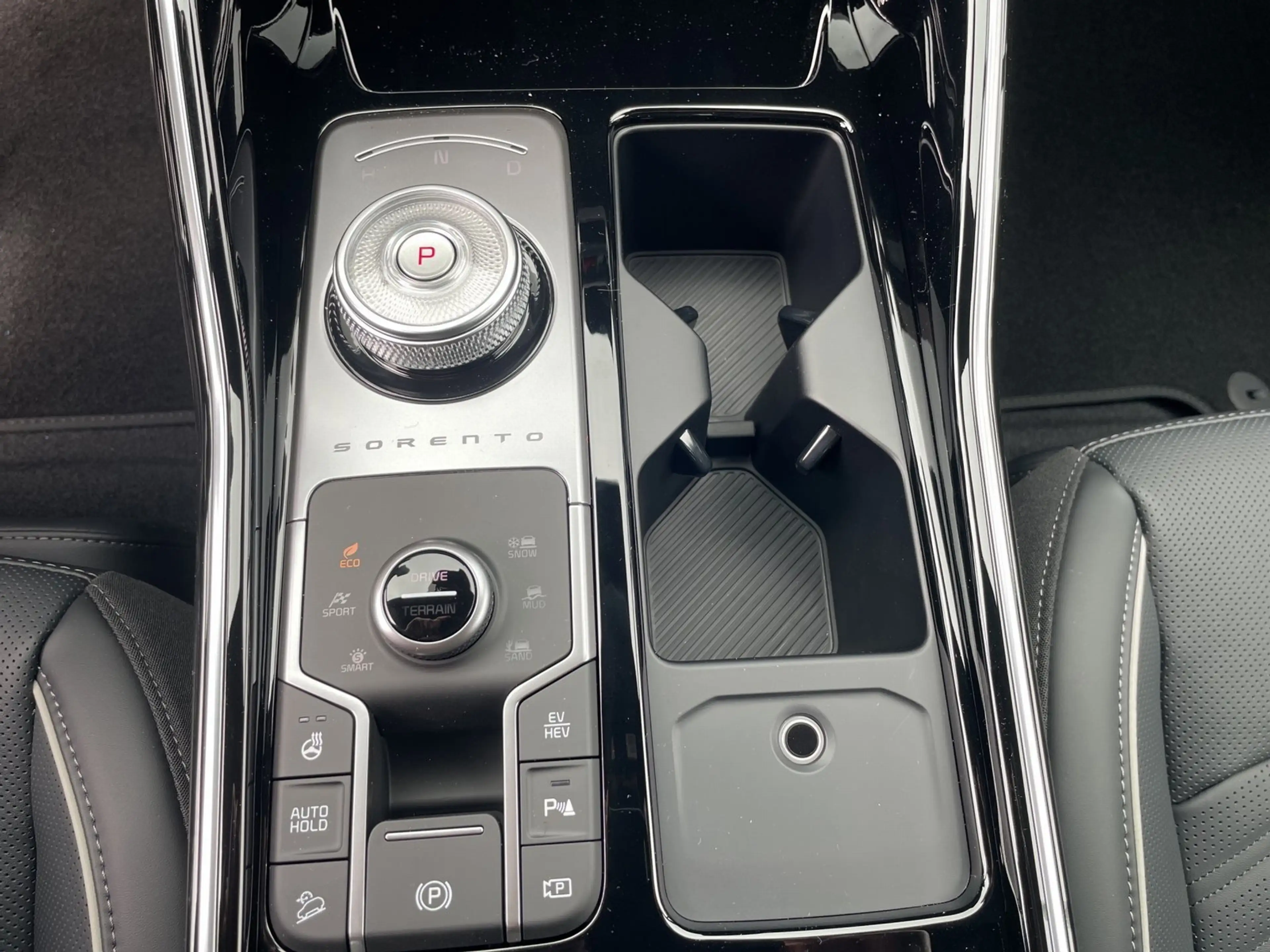 Kia Sorento PE 1.6 T PHEV Platinum GD Prem 6 Sitzer — photo 14