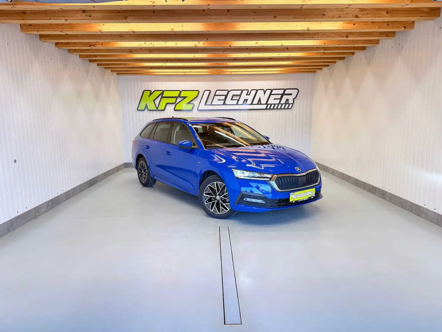 Skoda Octavia Combi 2.0 TDI "AHK*R-KAM*VIRTUAL*SITZH" Blau - 1