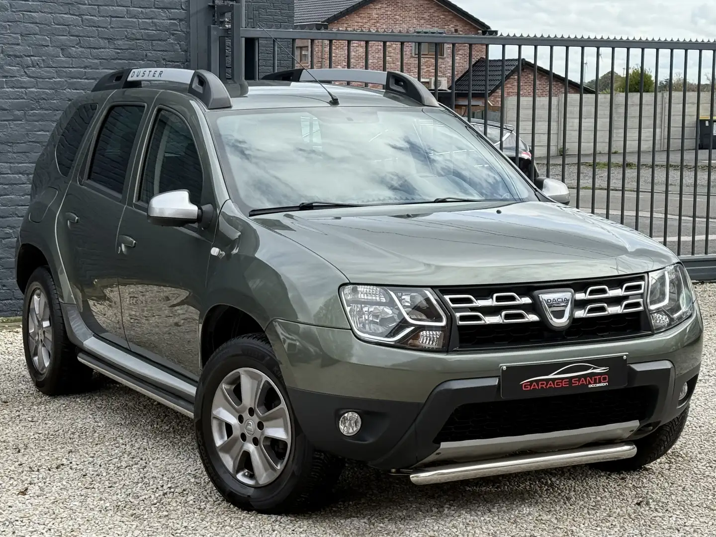 Dacia Duster ! RÉSERVÉE ! RÉSERVÉE ! Vert - 2