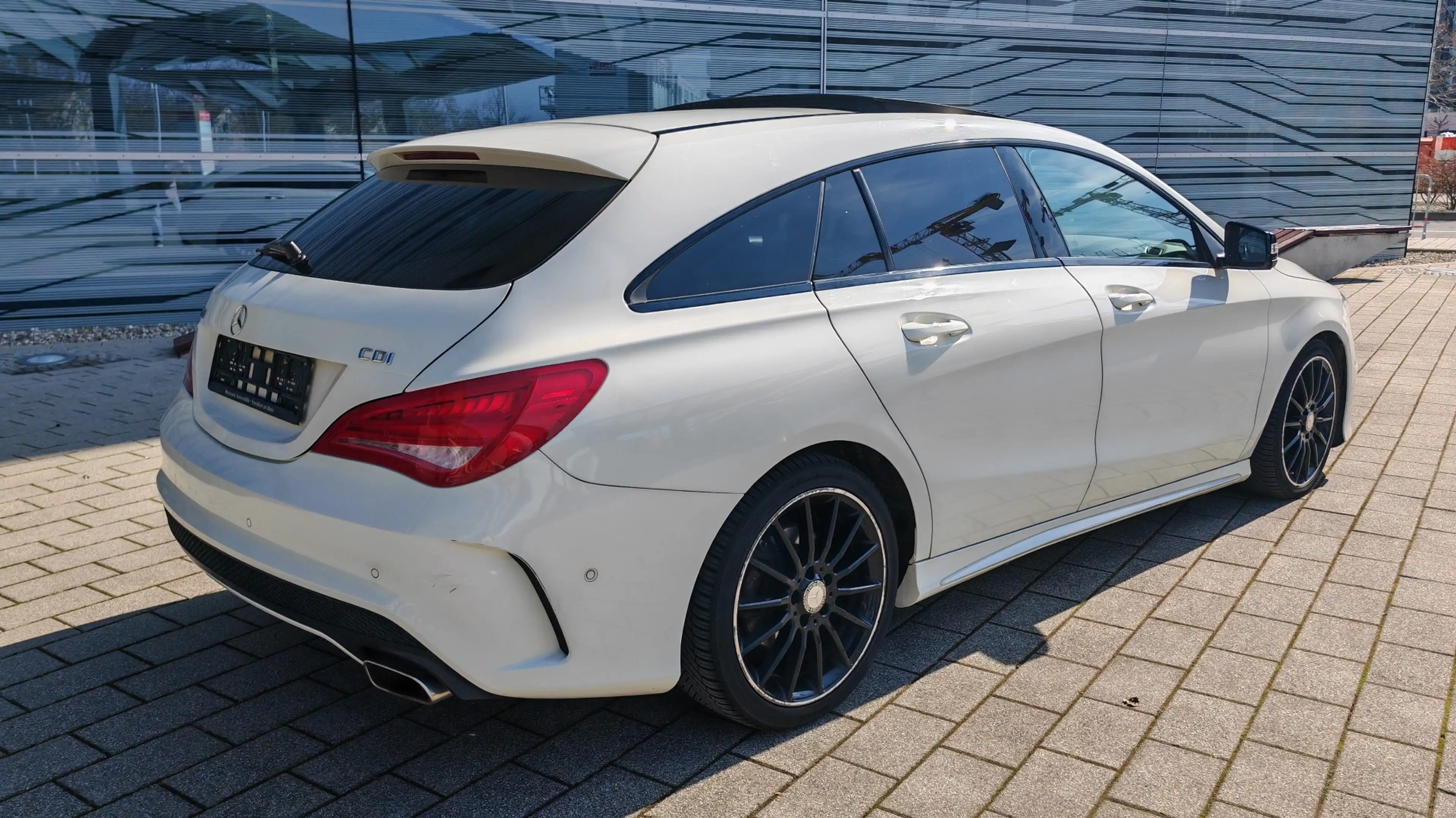 Mercedes-Benz CLA 200 CLA Shooting Brake 200 (CDI) d 7G-DCT AMG Line,Pan — photo 10