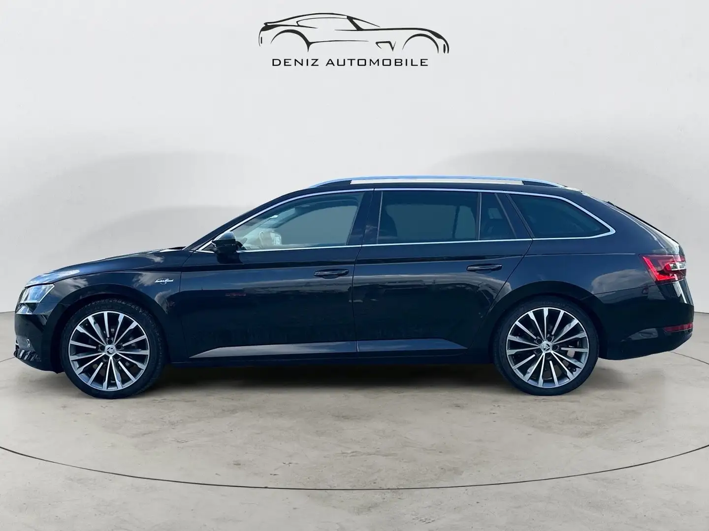 Skoda Superb Combi L&K *Scheckheft* Schwarz - 2