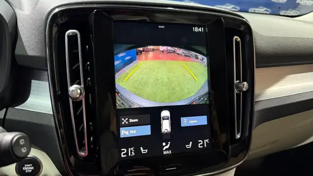 Volvo XC40 view 26