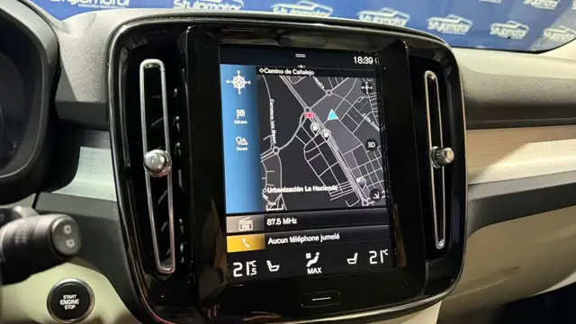 Volvo XC40 view 13