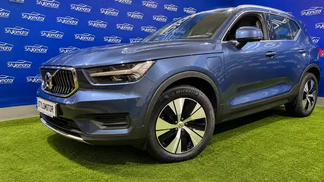 Volvo XC40 view 27