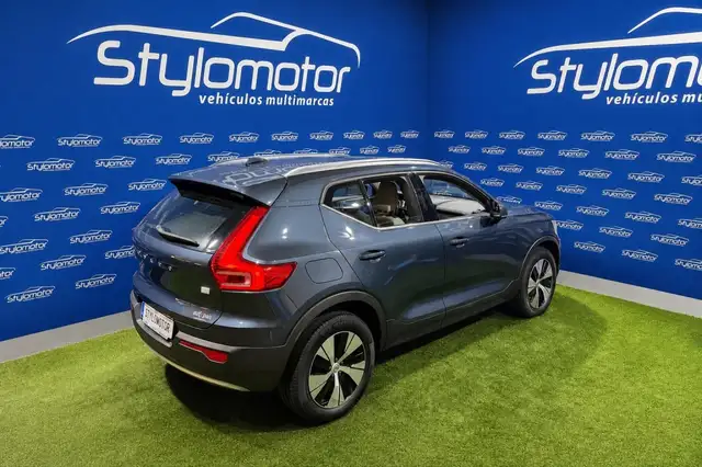 Volvo XC40 view 25