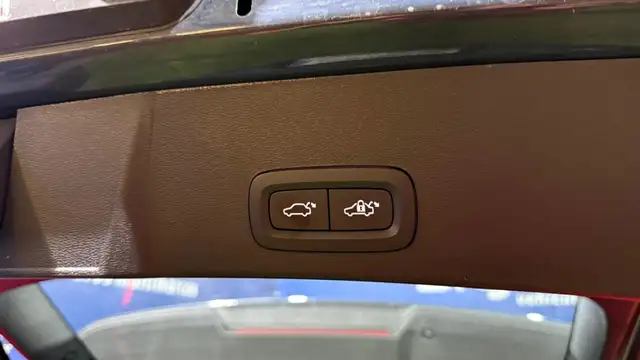 Volvo XC40 view 30
