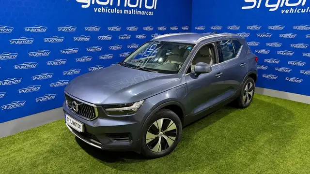 Volvo XC40 view 9