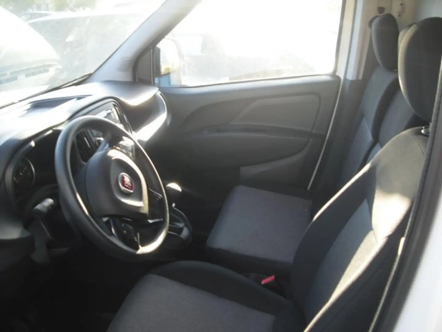 Fiat Doblo SX Maxi Kasten Белый - 2