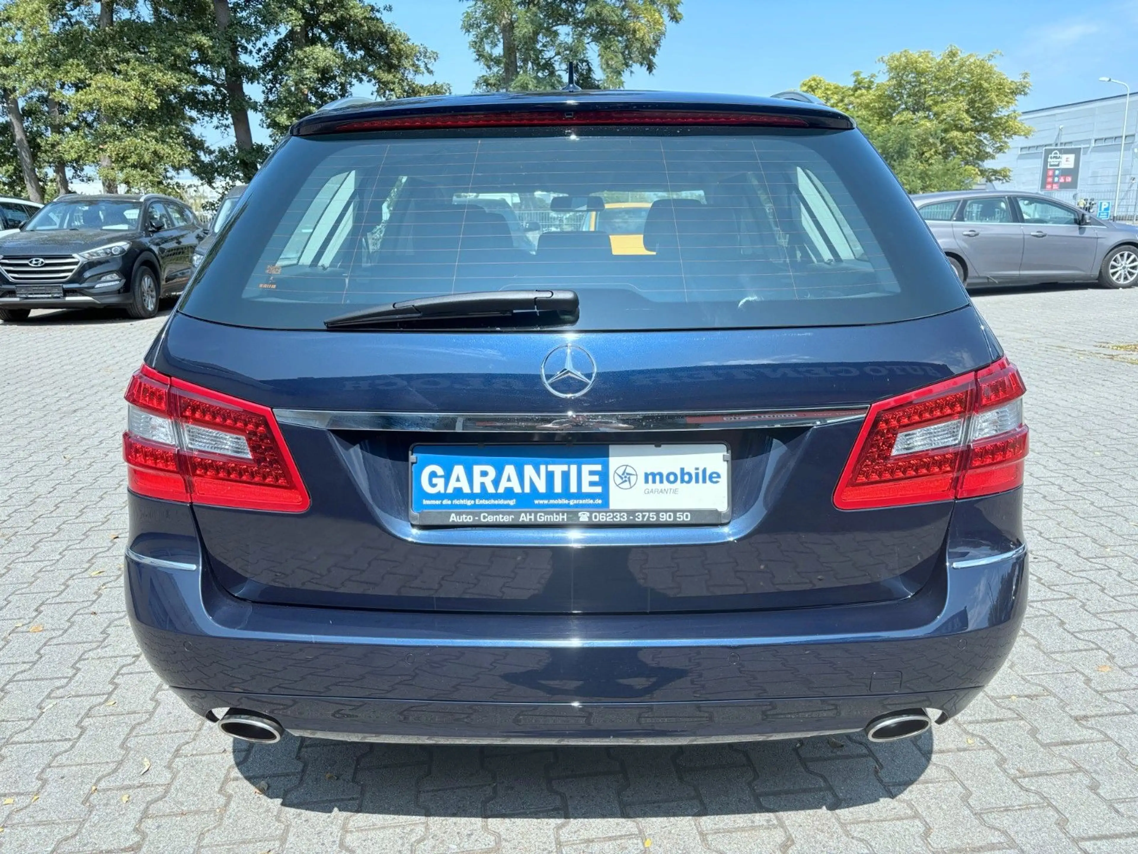Mercedes-Benz E 350 CGI T ELEGANCE*AUTOMATIK*1-HAND*7-SITZER* — photo 11