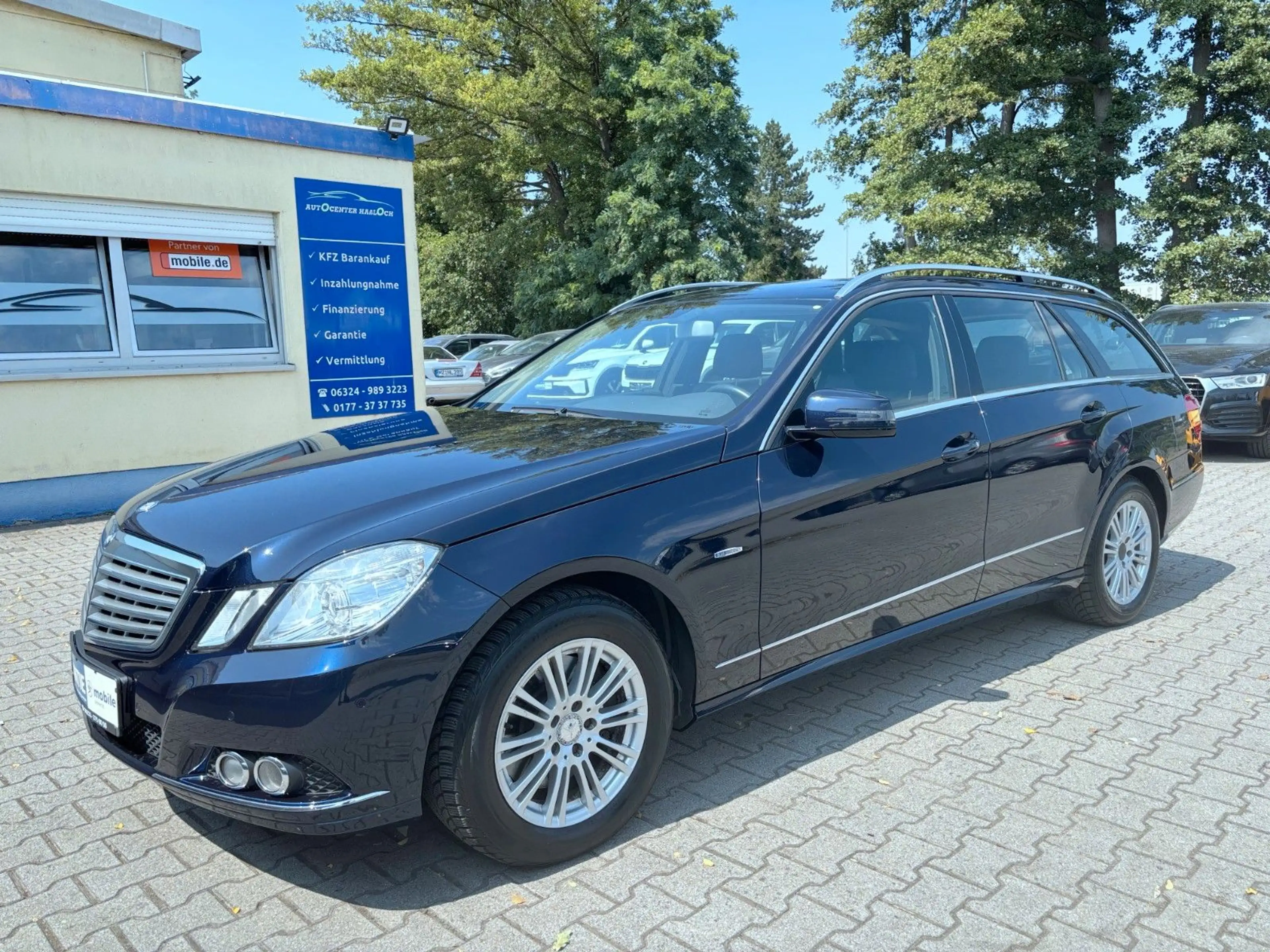 Mercedes-Benz E 350 CGI T ELEGANCE*AUTOMATIK*1-HAND*7-SITZER* — photo 8