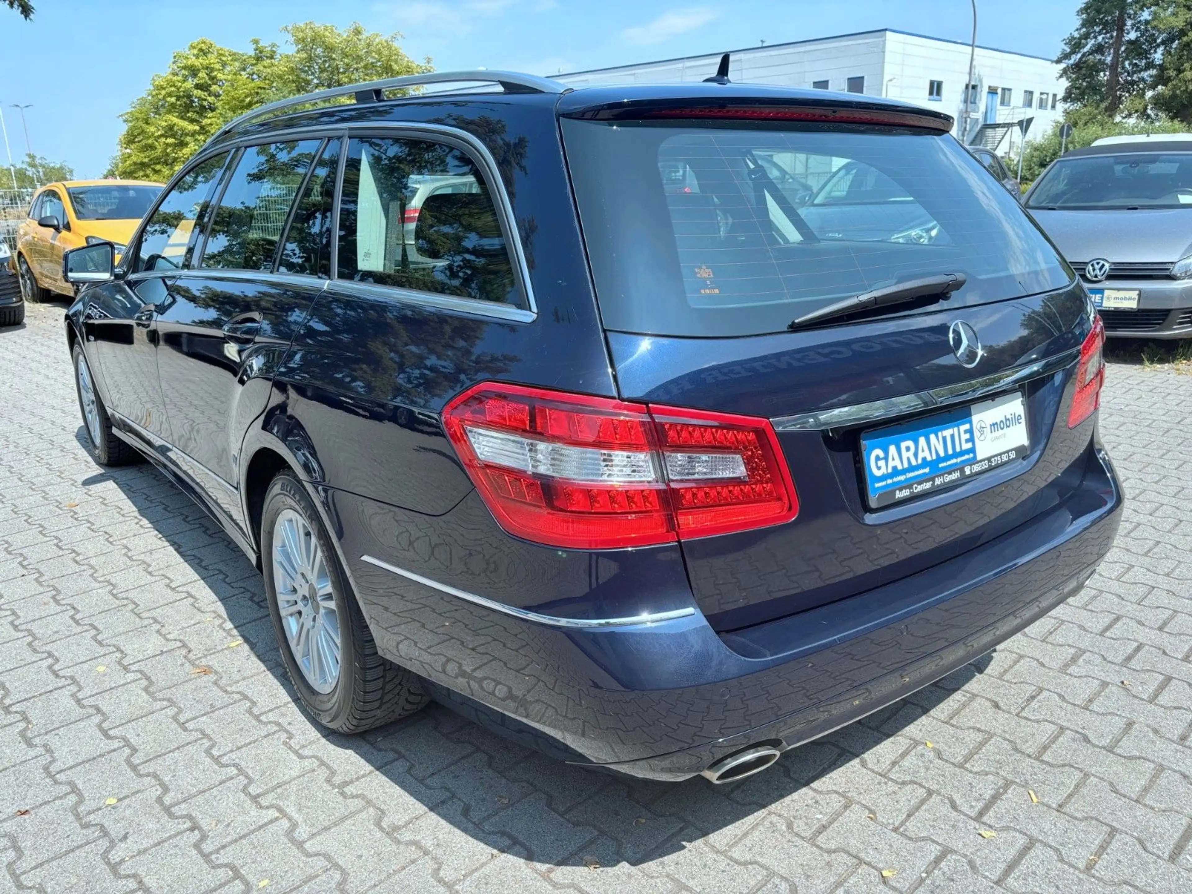 Mercedes-Benz E 350 CGI T ELEGANCE*AUTOMATIK*1-HAND*7-SITZER* — photo 15