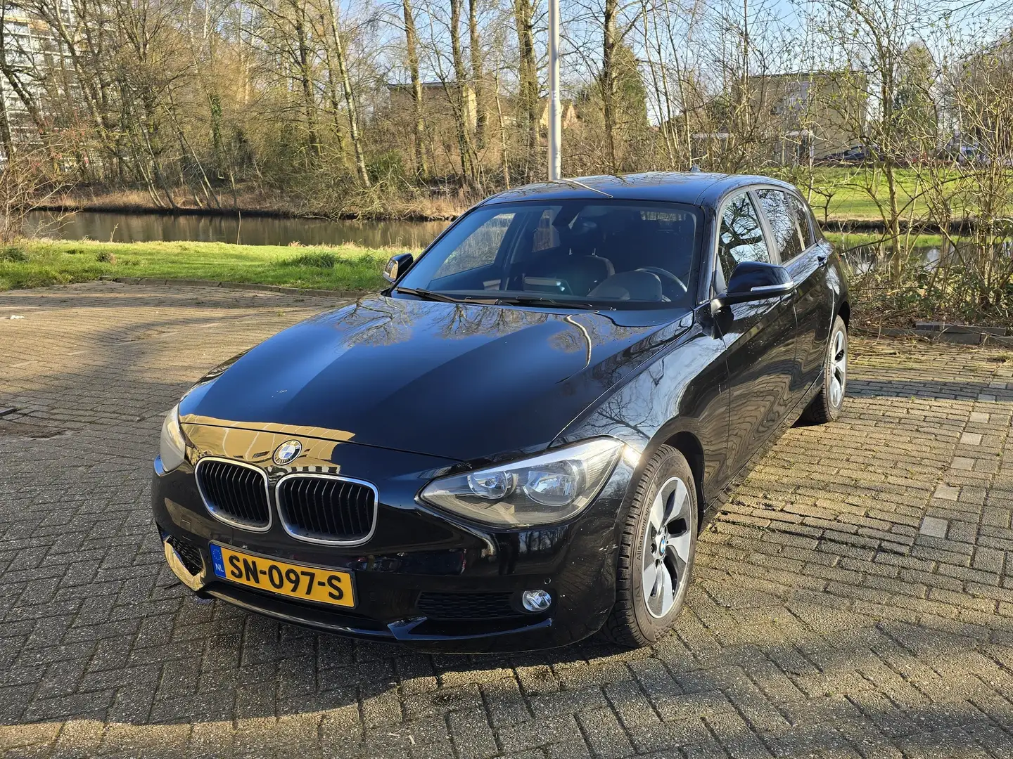 BMW 116 116i Zwart - 1