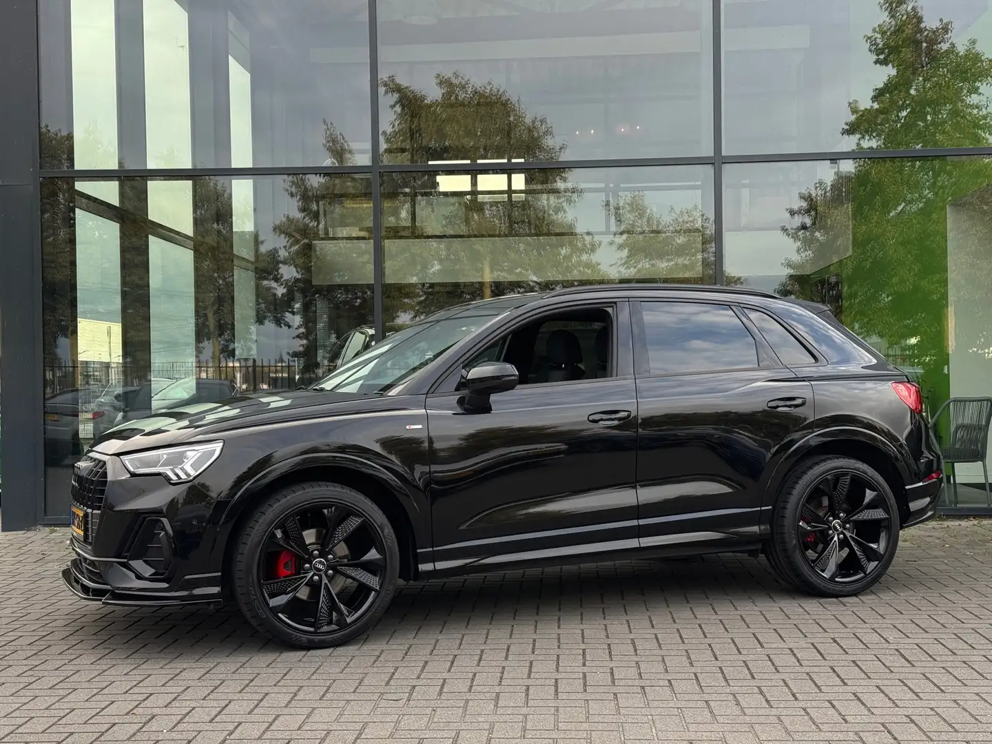 Audi Q3 35 TFSI 3X S-Line * Trekhaak * B&O* Keyless * Matr Noir - 2