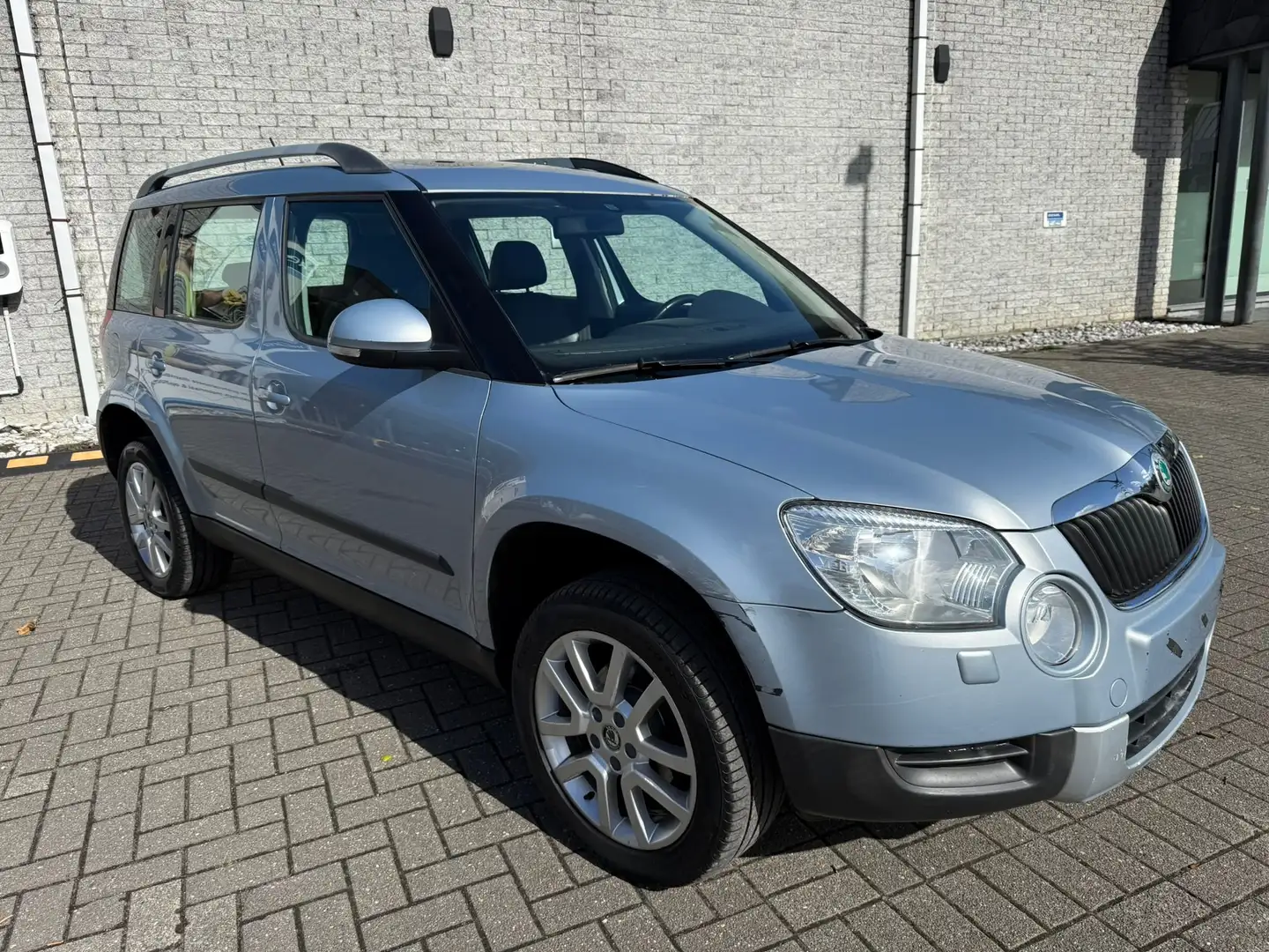 Skoda Yeti Yeti 1.2 TSI Ambition DSG GARANTIE 1 AN/JAAR Blau - 2